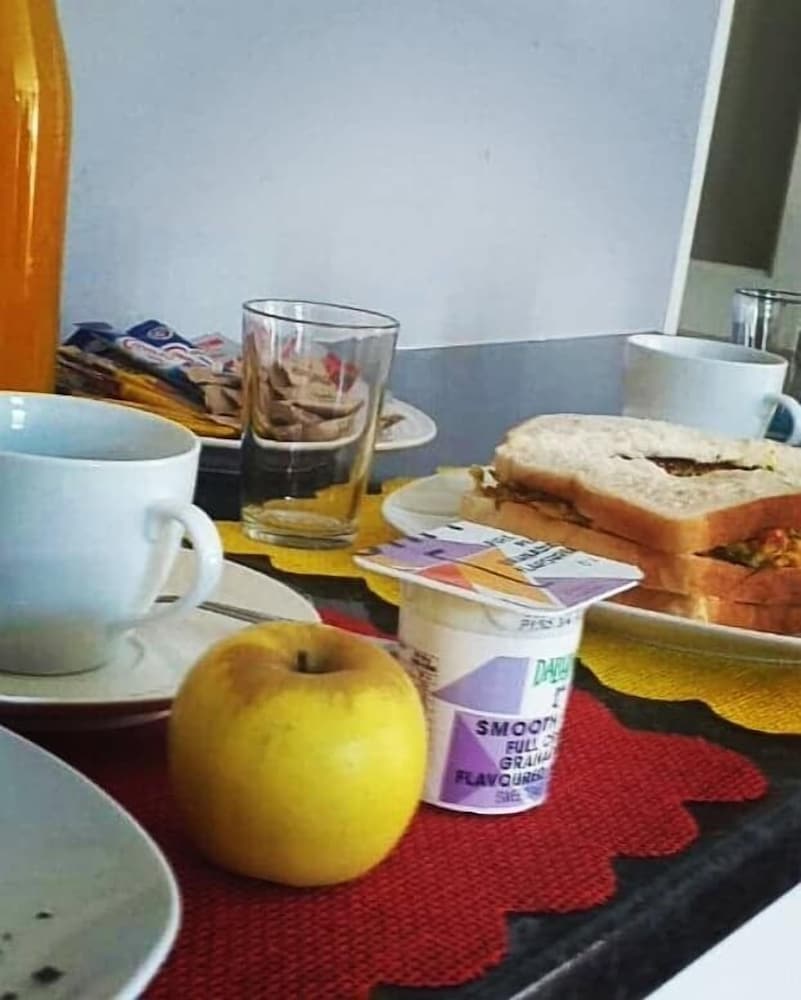 Фото Hillside Cottage Guest House