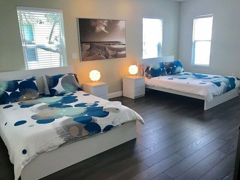 Гостиница 4 Bedroom Home by Ideal Experience Vr в Форт-Лодердейл