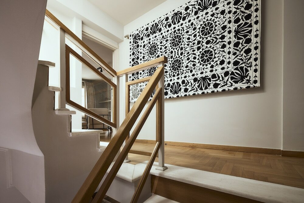 Фото Plaka's Villa with Breathtaking Acropolis View