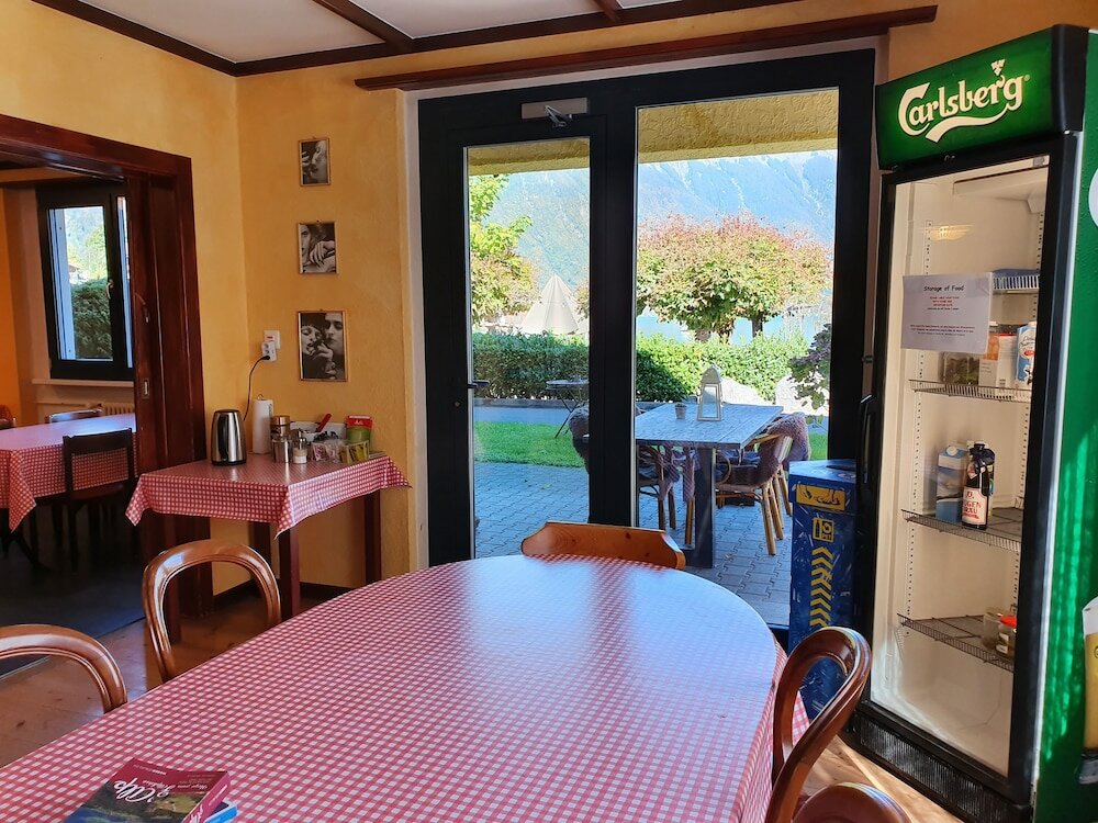 Фото Lake Lodge Hostel