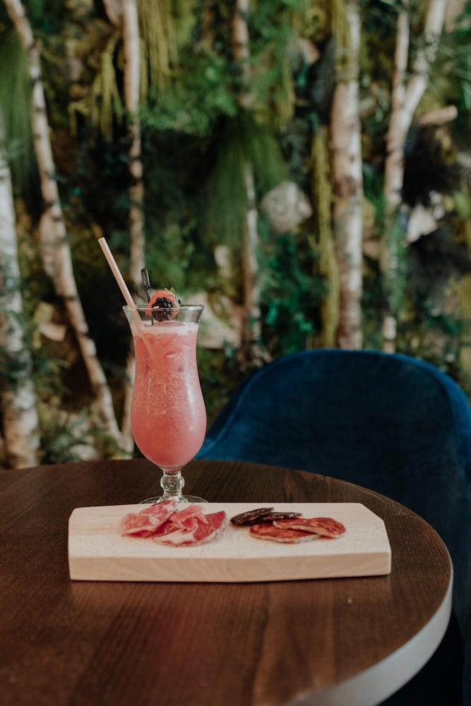 Фото The Originals Boutique, Hôtel Le George, Loches