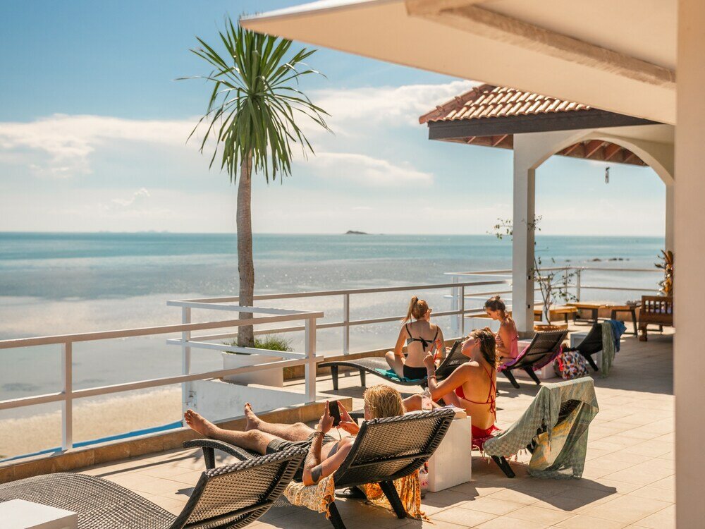 Фото Baan Jai Dee Beach Front Hotel