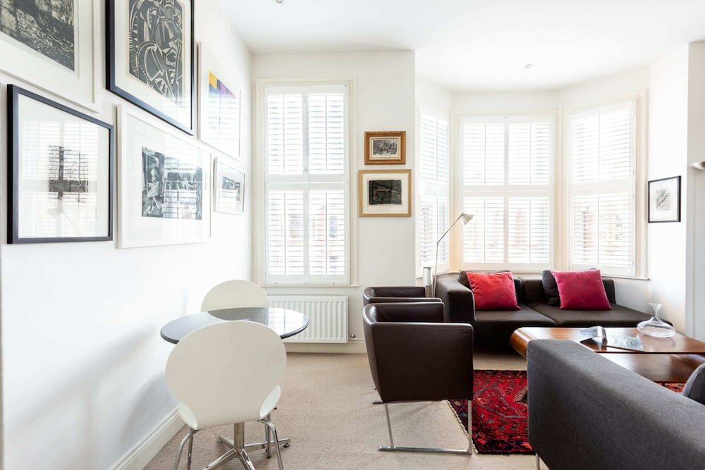 Фото Spacious Apartment Near Portobello Road