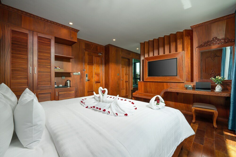 Фото Monalisa Luxury Hotel