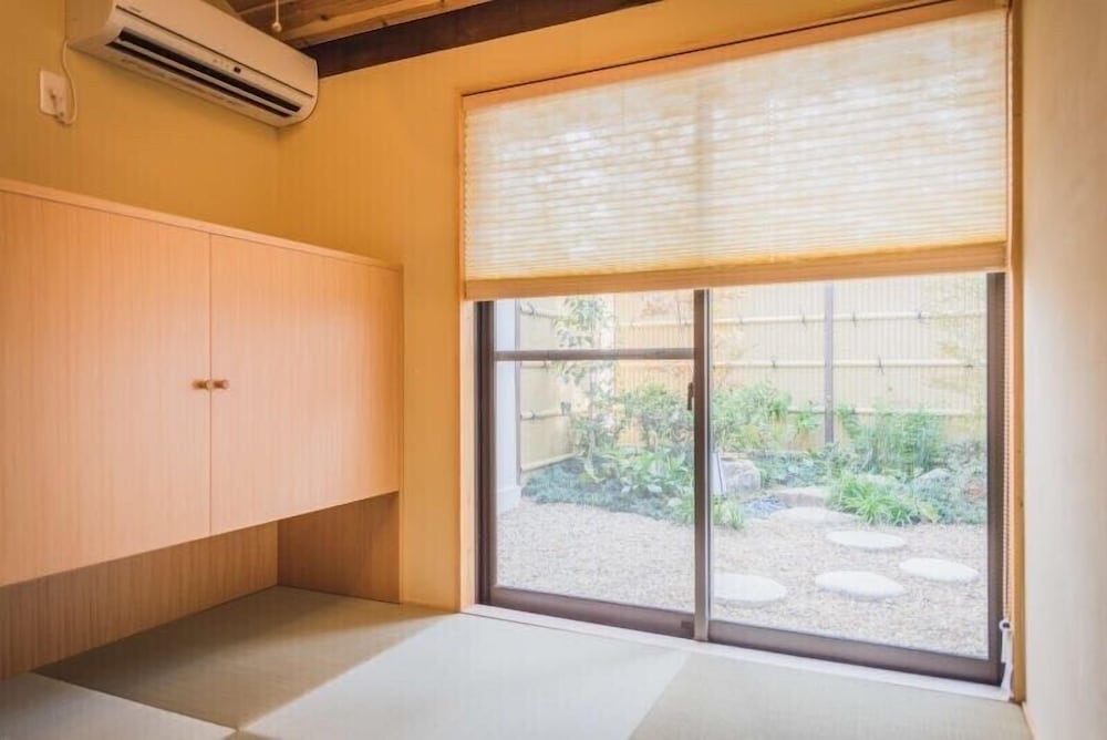 Фото Kyoto Tanbaguchi Classic Japanese House