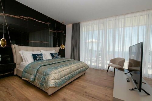 Гостиница Empire Beach Resort