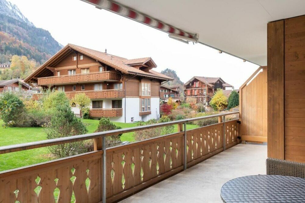 Фото Chalet Apartments Iseltwald
