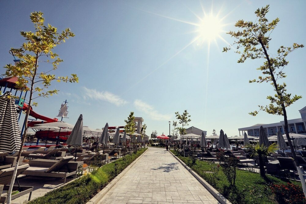 Фото Velipoja Grand Europa Resort