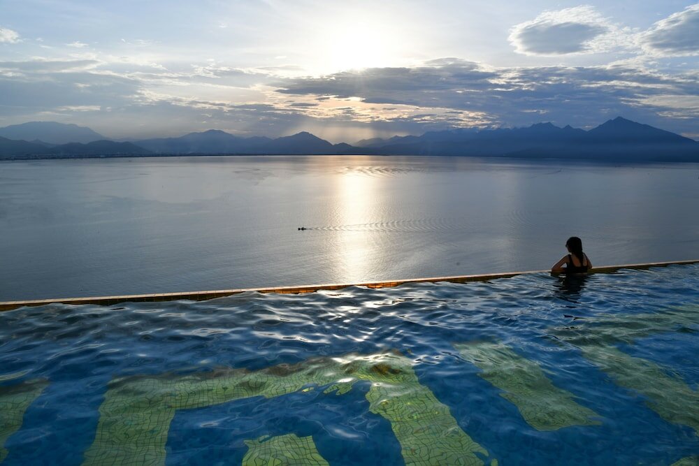 Фото Wyndham Danang Golden Bay