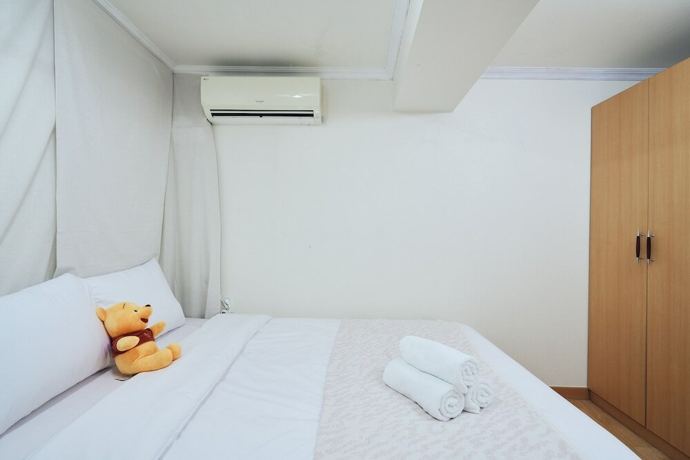 Фото Myeongdong Station 2Min House