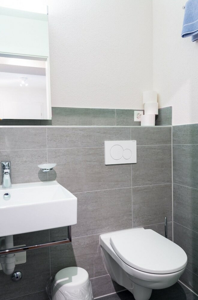 Фото Hitrental Altstetten Apartments