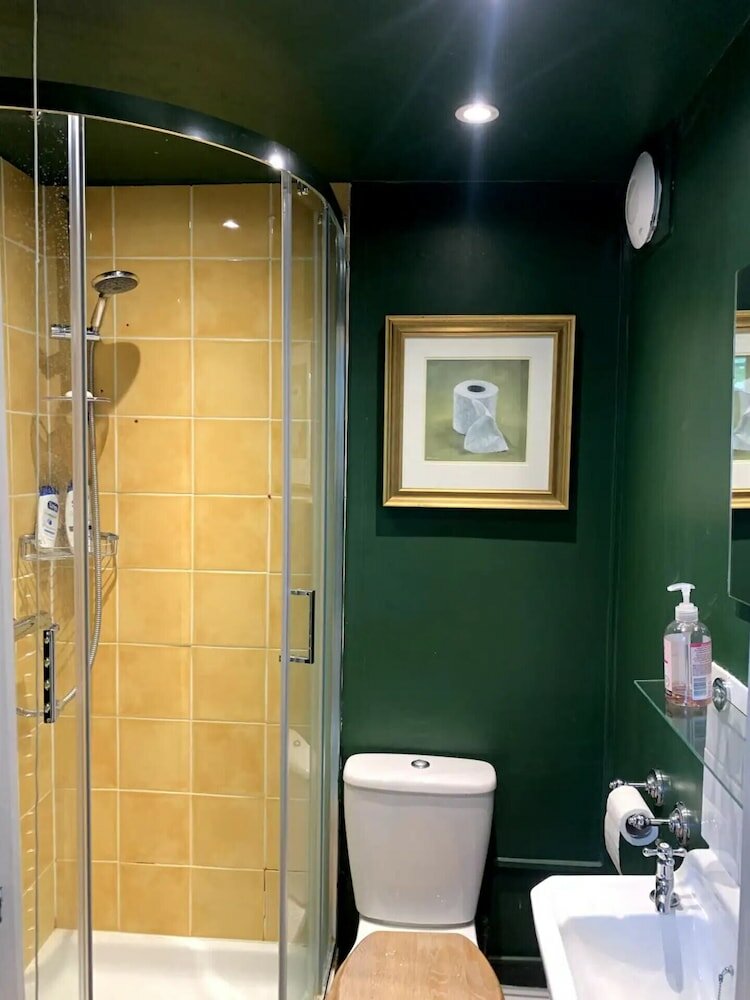 Фото Bright & Inviting 2bd Studio - Hoxton