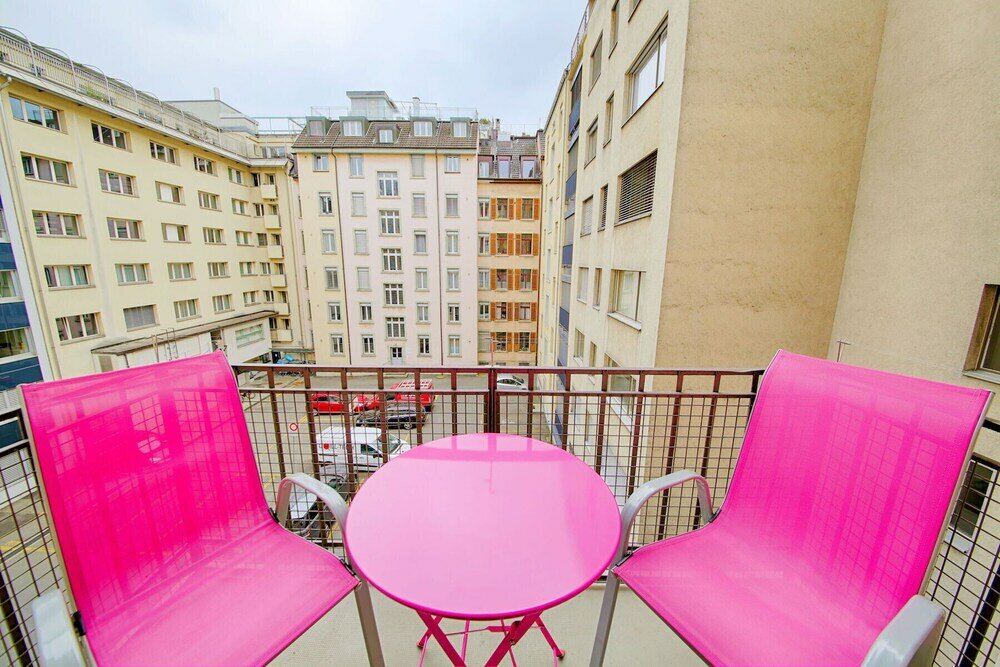 Фото Hitrental City Apartments