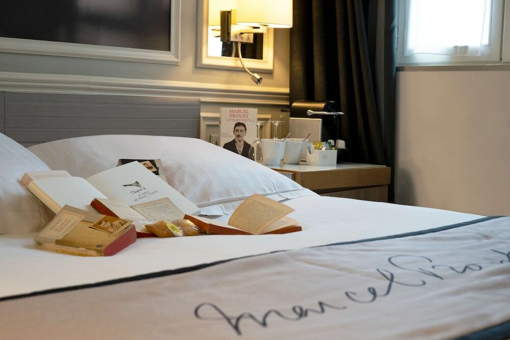 Фото Hôtel Littéraire Le Swann BW Premier Collection