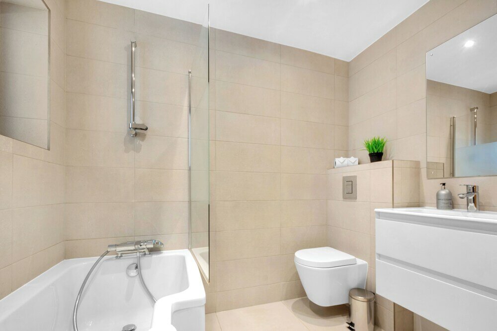 Фото Three Bed Spacious Apartment in Dalston