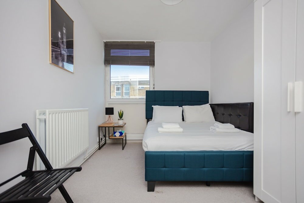 Фото Spacious 3 Bedroom Flat in the Heart of Shoreditch
