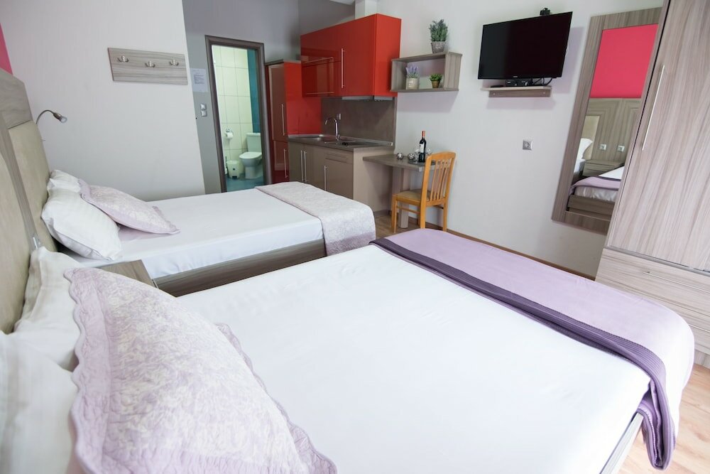 Фото Avra Comfort Rooms- Family