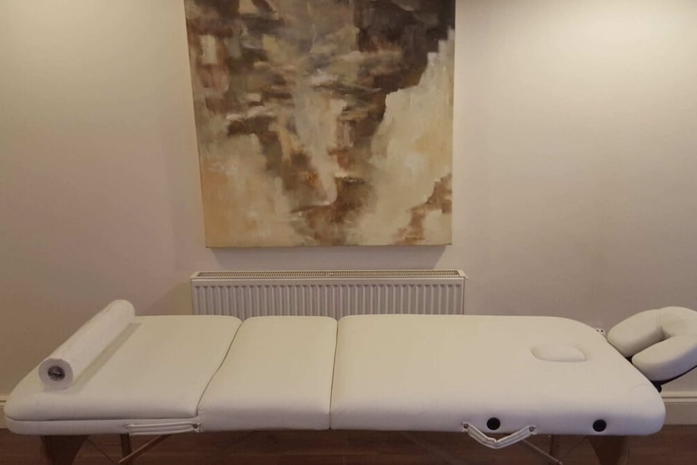 Фото Bright and Modern 2 Bedroom Apartment in Earl's Court