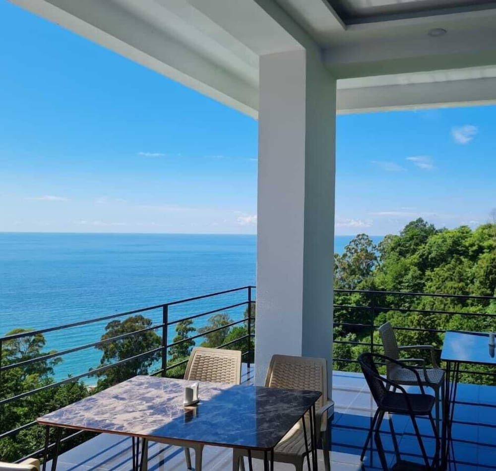 Фото Hotel Hills Kvariati