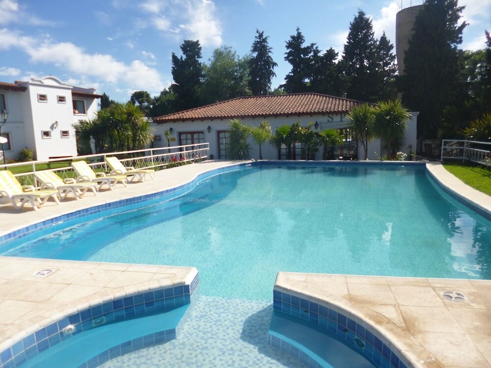 Фото Hotel Garden House