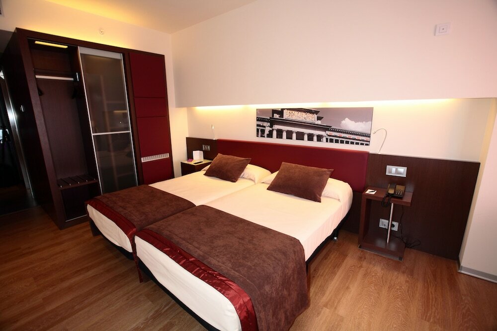 Фото Voco Madrid – Retiro