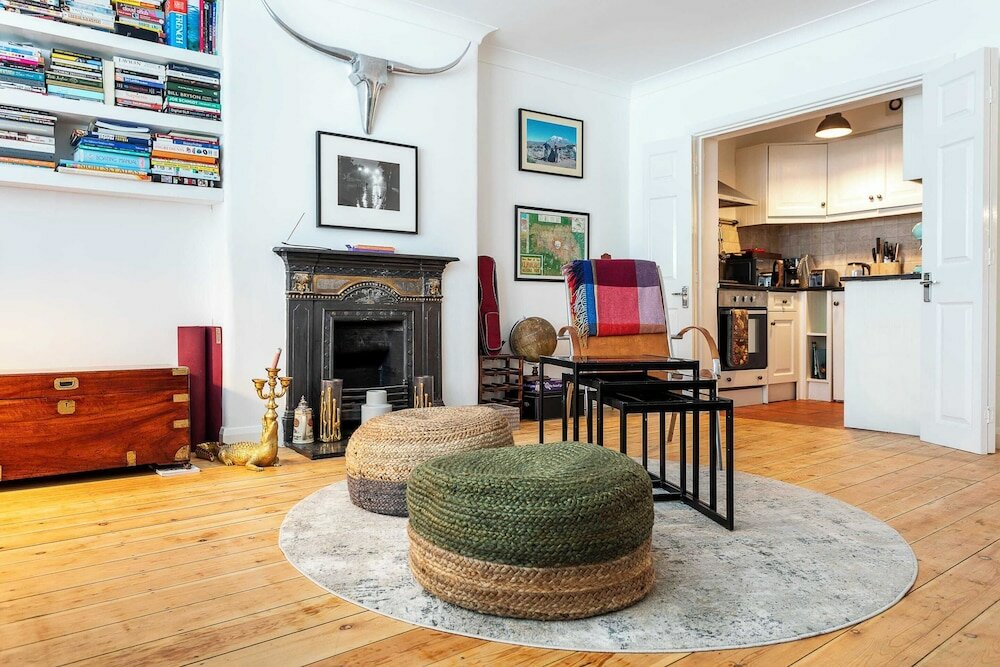 Фото Quaint Fulham Retreat: Cozy 1-bedroom Pied-à-terre