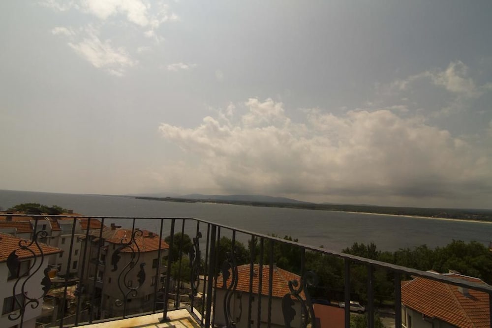 Фото Salena Plaza Hotel