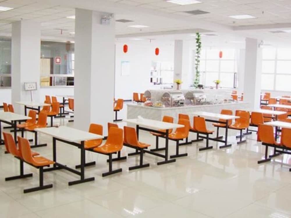 Фото GreenTree Inn ZhangJiaKou Qiaoxi District WuYi East Street JianXing Express Hotel