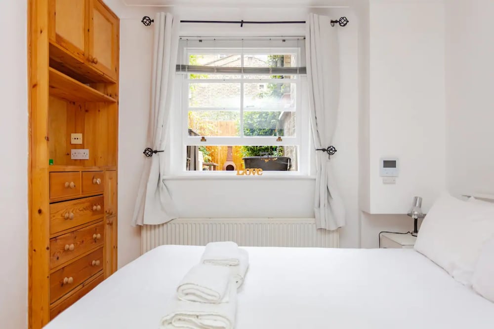 Фото Quirky 2 Bedroom Apartment in Elephant and Castle