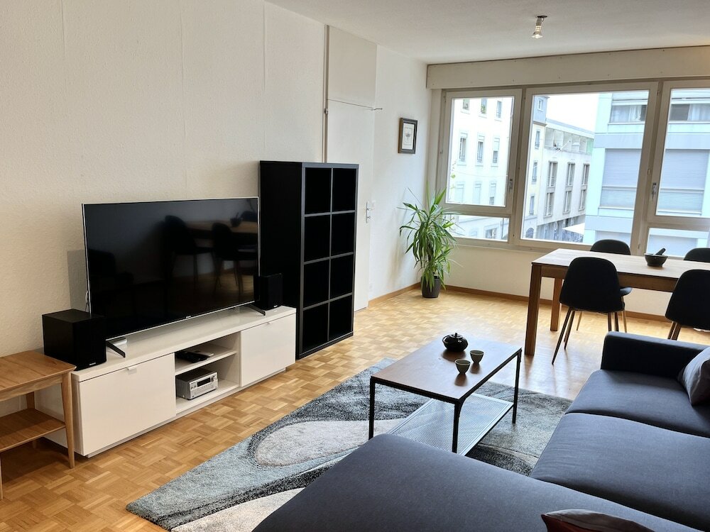 Фото Yooneet Train Station 1br Cozy Apartment