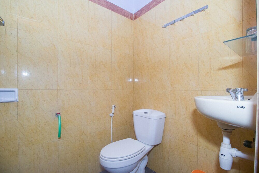 Фото RedDoorz Syariah near Alun Alun Bojonegoro