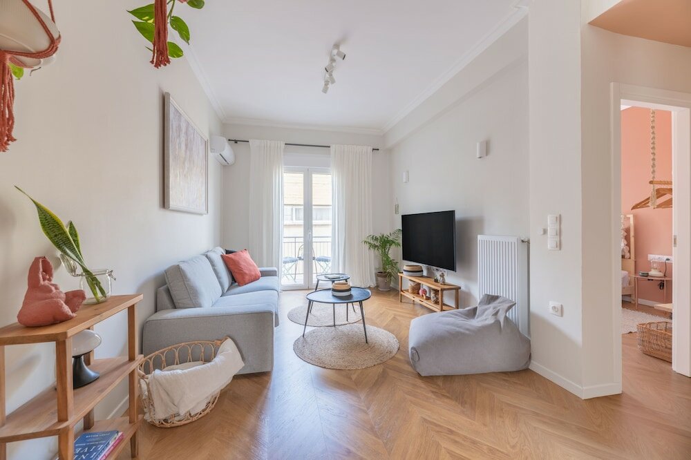 Фото Bohemian 1br Apartment in Athens