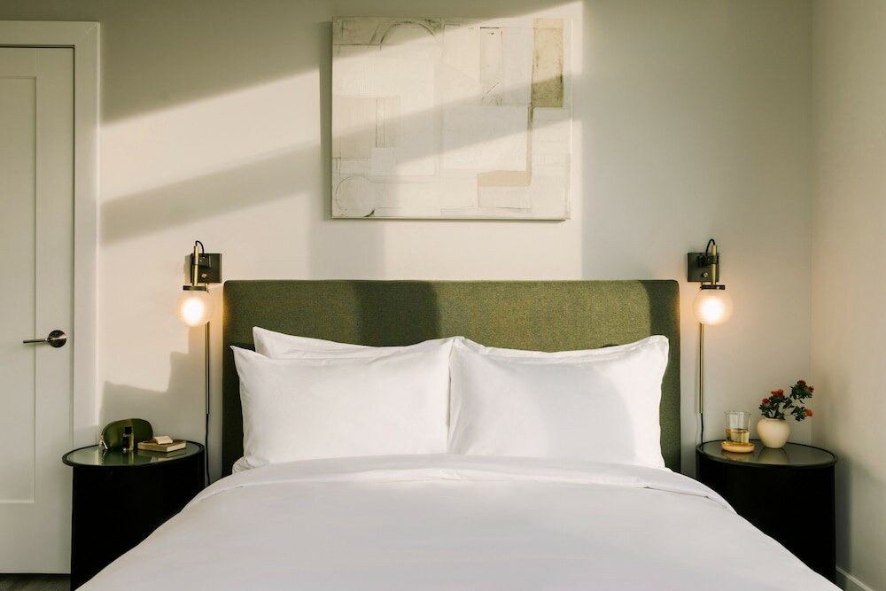 Фото Sonder Ovation