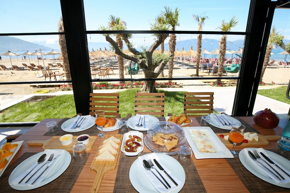 Фото Sea & Sand Hotel