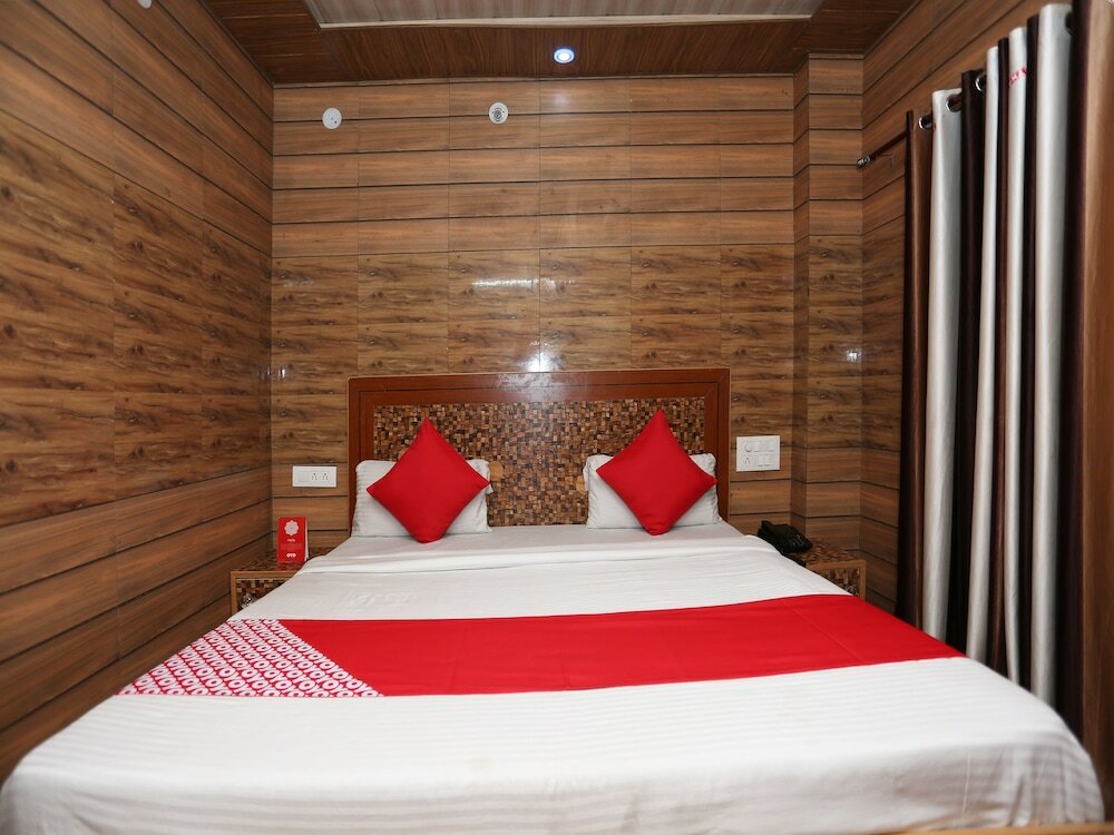 Фото Oyo 28835 Hotel Star
