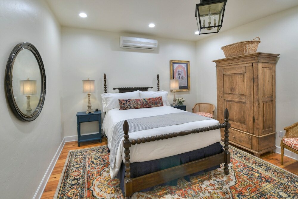 Фото The Armory Park Inn