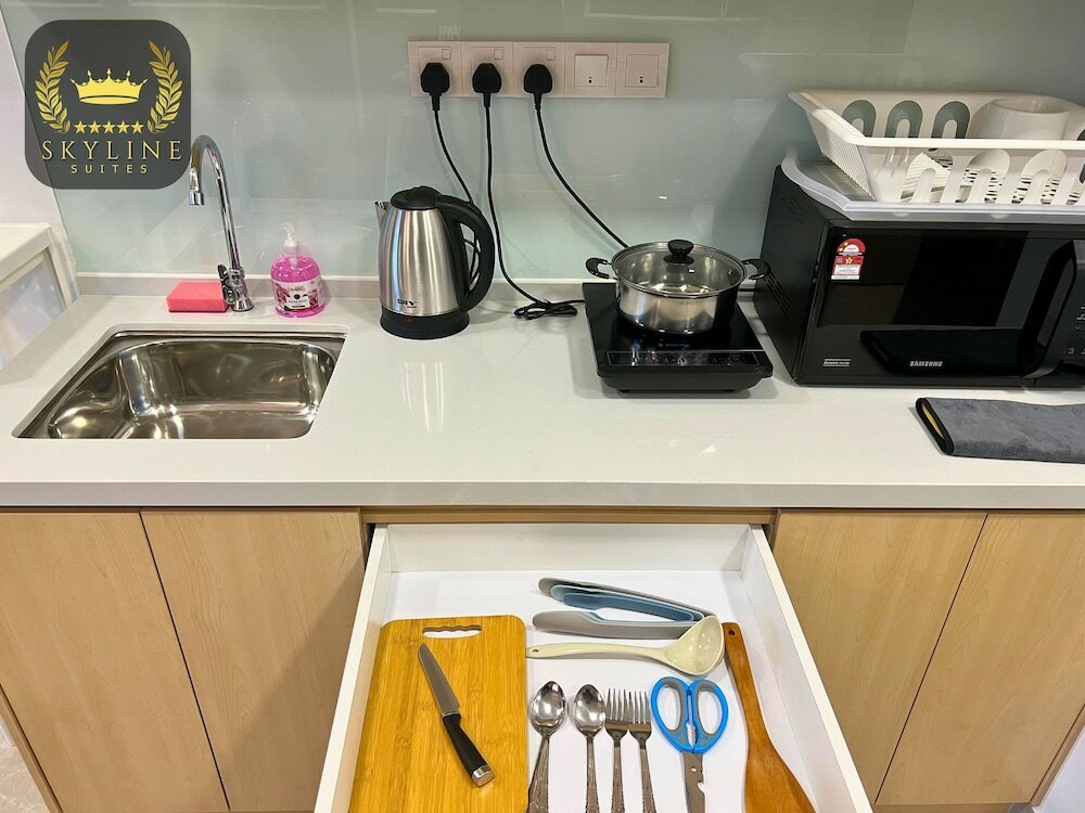 Фото The Colony Skyline Suites Klcc