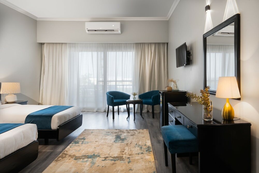 Фото Assiut Cement Hotel