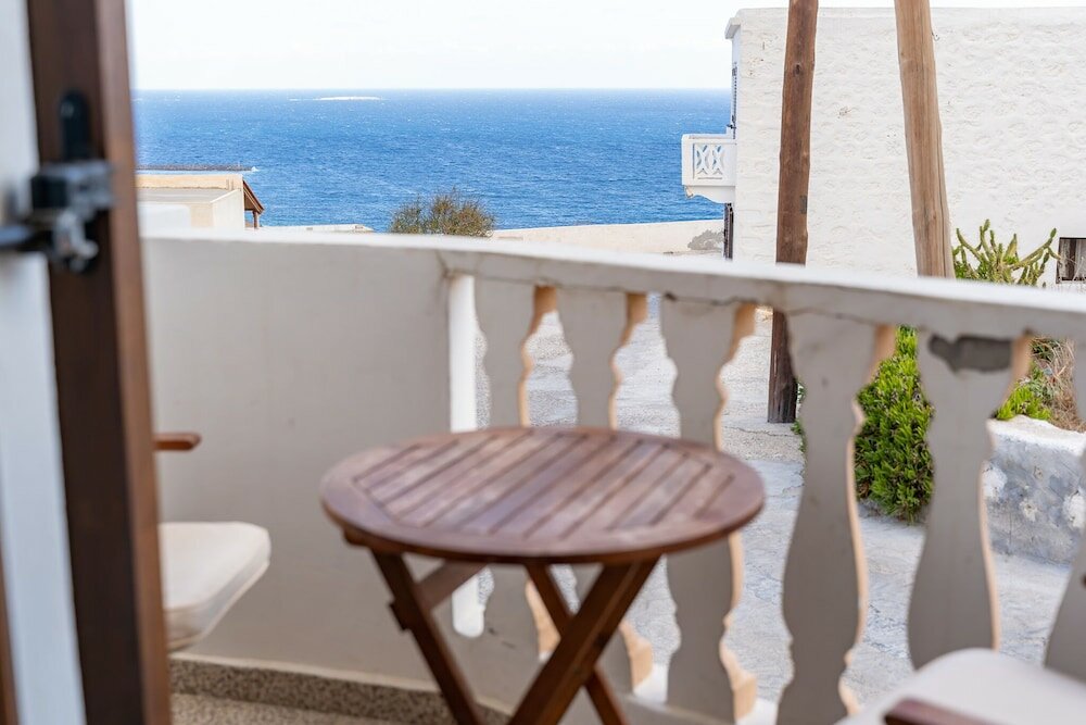 Фото Theoxenia Suites & Apartments