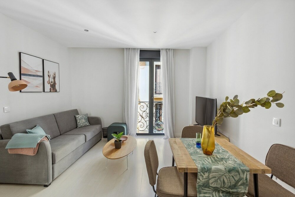 Фото Limehome Madrid Calle de la Paloma