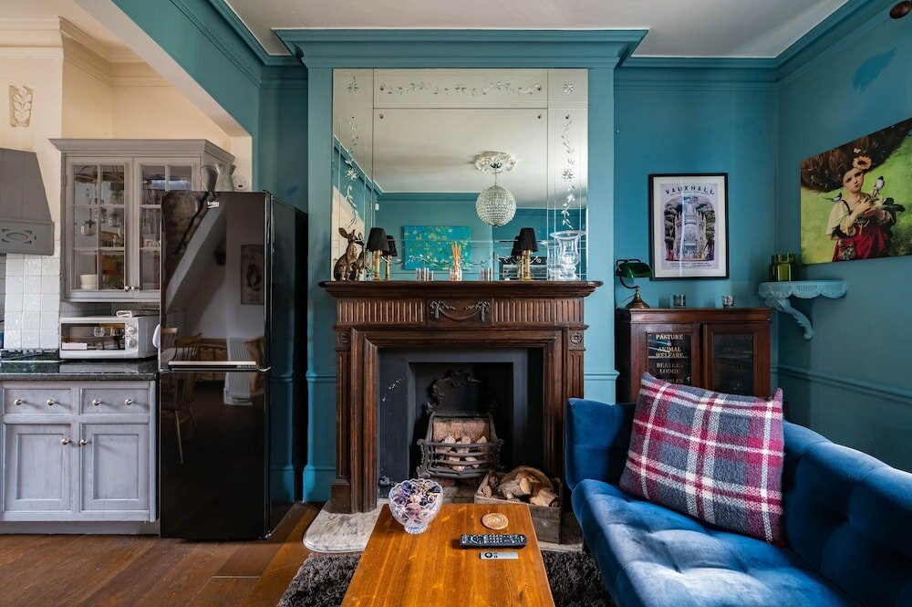 Фото Charming Home With Roof Terrace in East London by Underthedoormat