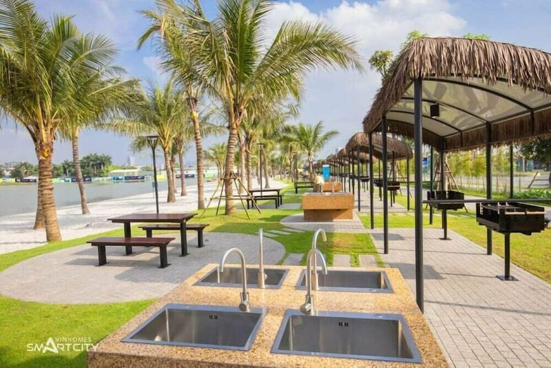Гостиница Tk2Resortstay Vinhomes Smart City