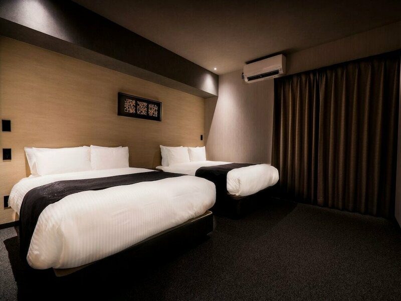 Гостиница Randor Hotel Namba Osaka Suites в Осаке