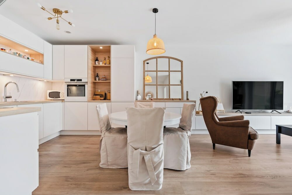 Фото Stylish Apt Bouneweg-Süd Book Now Id225