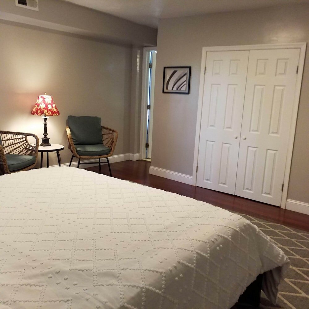 Фото Fairmount House