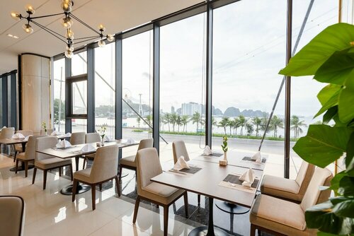 Гостиница Muong Thanh Grand Bai Chay Hotel в Халонге