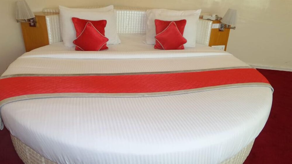 Фото Hotel Wti Airport