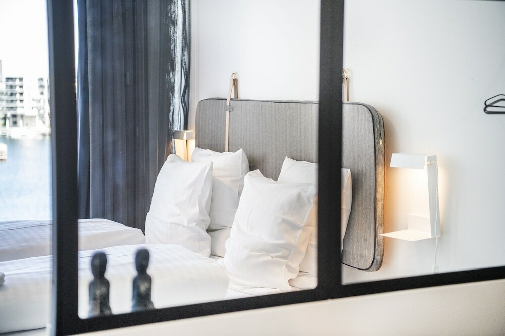 Фото By The Pier apartments - Into This Place