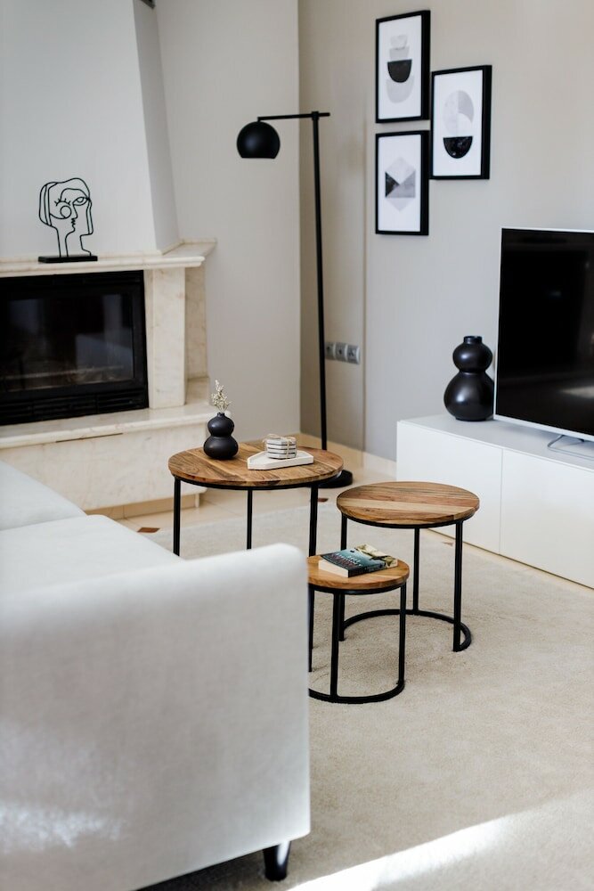 Фото Upstreet Convenient 2bd Apartment