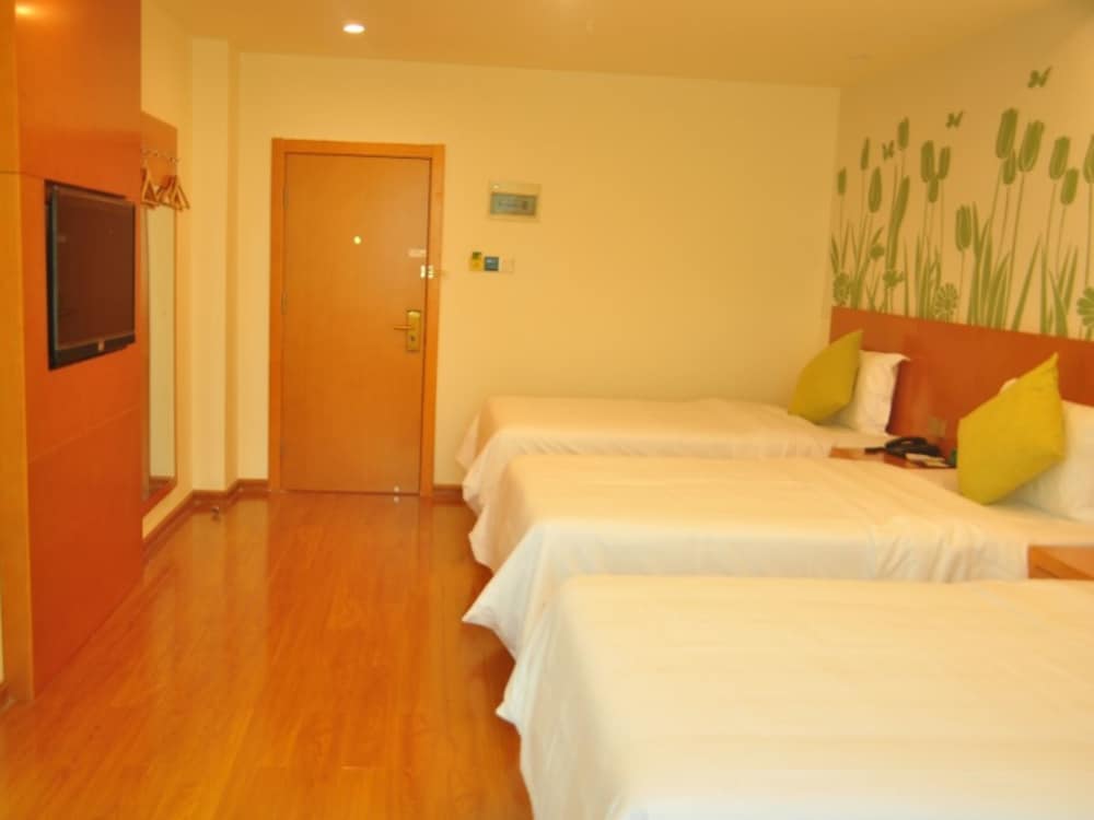 Фото GreenTree Alliance Sanya Jiyang District Yalongwan Road Hotel